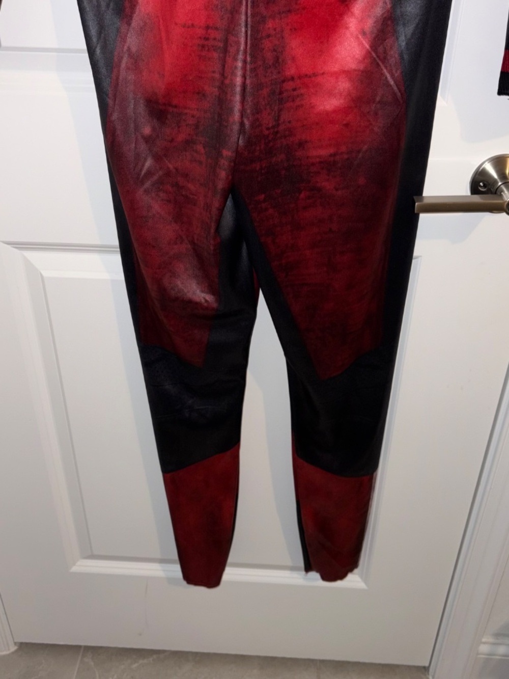 Disney The Descendants 3 Evie Jumpsuit Deluxe Halloween Costume Size XL (14-16) - Picture 5 of 6